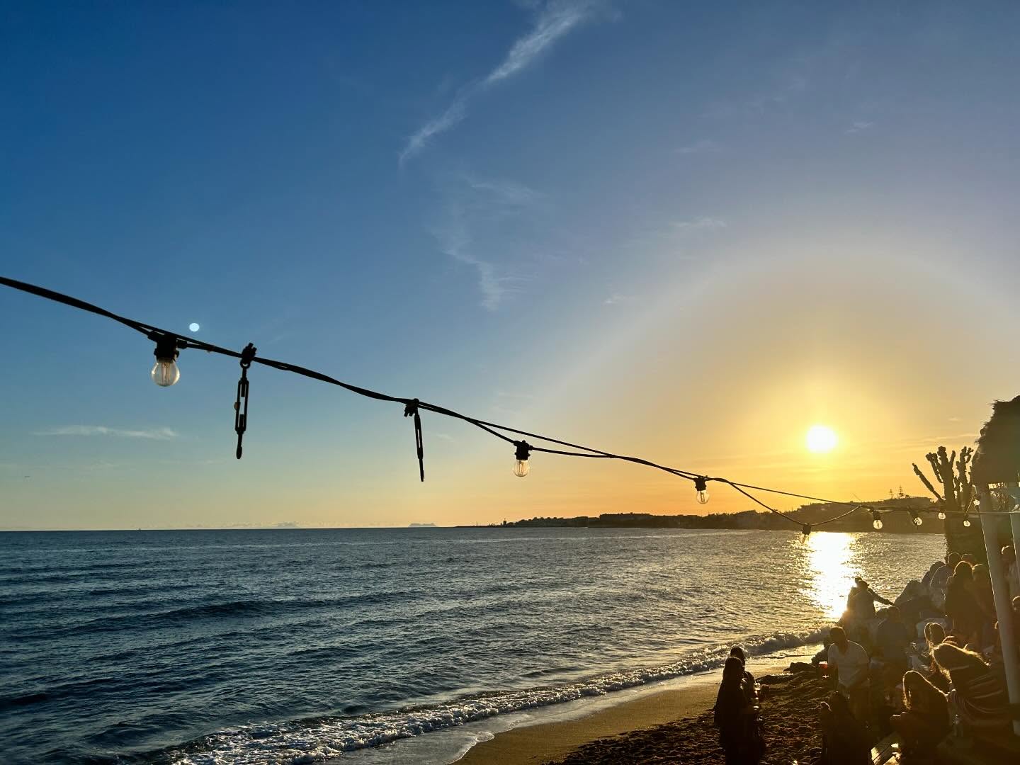 Zonsondergang bij de kust van Marbella, Costa del Sol